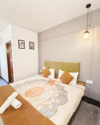 Hotel Sakura Mountain view Near Darjeeling Toy Train Station