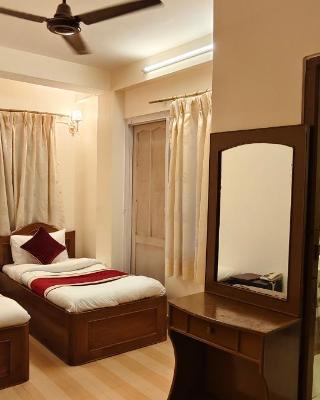 Pashupati Darshan Hotel