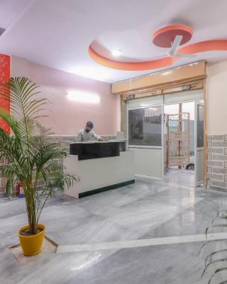Hotel O Primrose Hotel's Near Noida Sector 76 Metro Station
