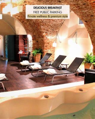 Hotel Mitra, Story Hotels