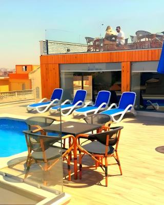 SOFiA PYRAMiDS & SPHiNX HOTEL free pool access