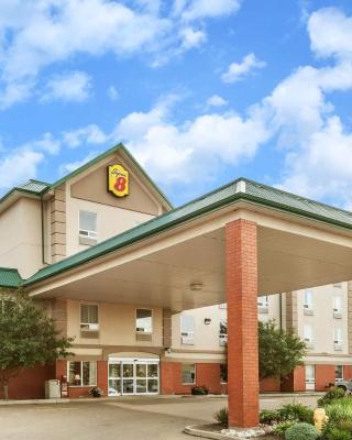 Super 8 by Wyndham Edmonton South
