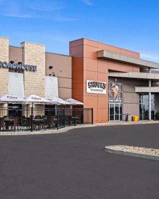 Days Inn & Suites by Wyndham Winkler