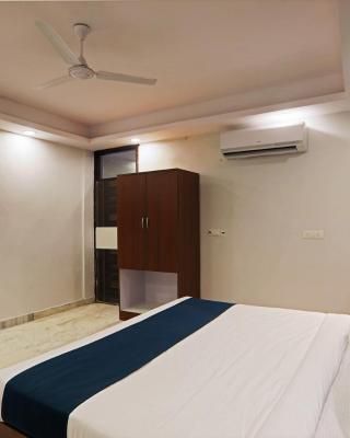 HOTEL SILVERKEY NEAR LIC BUILDING MAIN RD KHODA NEXT TO SHYAM OIL