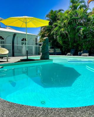 GREEN LORD DOMAINE - Lodges Piscine & Spa - Bar & Lounge - Restaurant gastronomique