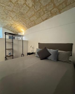 Bari LandLord 31- Old Town Apartment