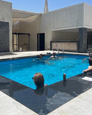Villa Khufu Pyramids Hotel