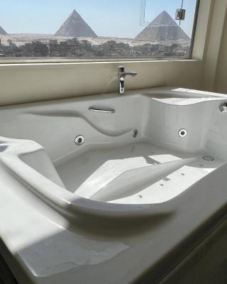 Merak pyramids inn