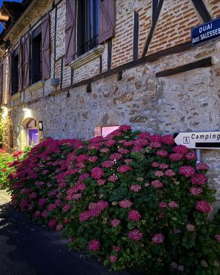 Le Victor Hugo - Hôtel et Restaurant - Logis Hôtels