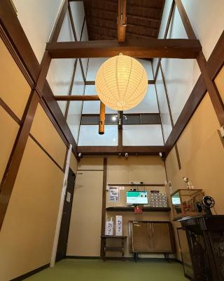 Backpackers Jinya