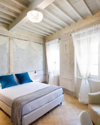 Il Piccolo Cavour Charming House B&B