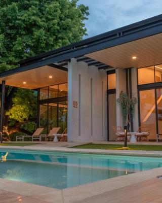 Epic Tamarindo Boutique Hotel