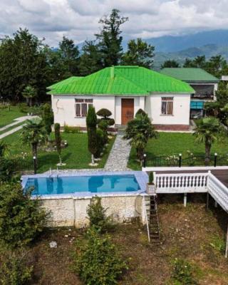Kokhta guest house On the mountain