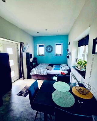 Esteban studio