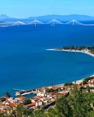NAFPAKTOS APARTMENT, STUDIOS AND ROOMS iN PORT