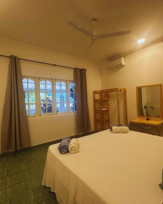 Bahaaru Villa Surf and Stay