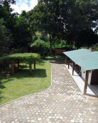 hospedaria chalé das acácias