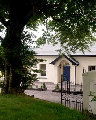 The Gate Lodge Cannaway House