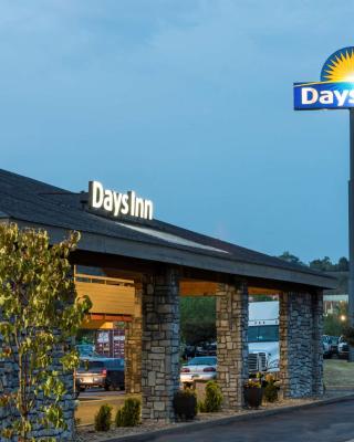 Days Inn by Wyndham Pittsburgh-Harmarville