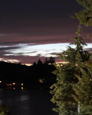 Oyster Bay Inn & Suites