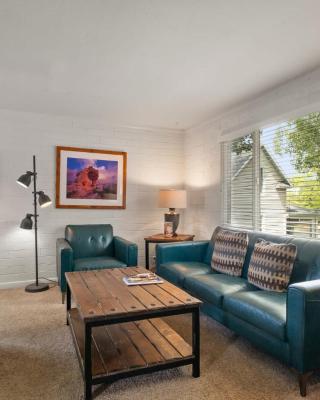 Downtown Cozy Home Base - Purple Sage 8