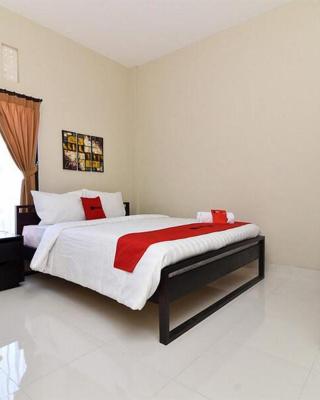 RedDoorz Plus near Jalan Imam Bonjol Denpasar