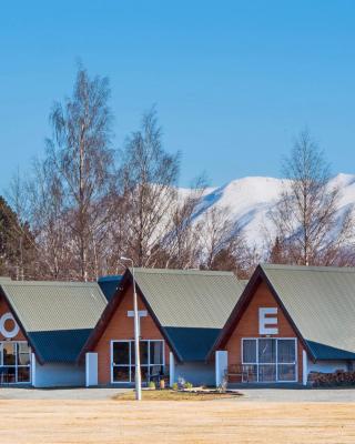 Mountain Chalets Motel