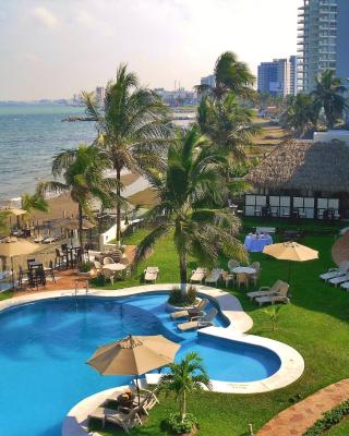 Playa Caracol Hotel & Spa