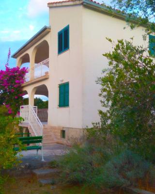 Apartment Bura