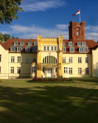 Schloss Lelkendorf - Fewo Parkblick