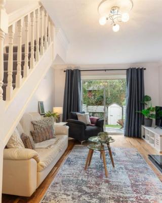 GuestReady - Coastal Charm near Sandymount Beach
