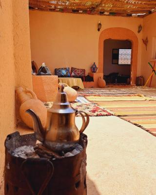 LA PETITE MAISON DU LAC IRIKI