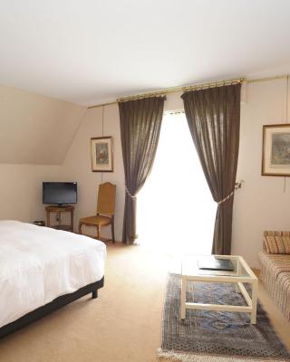 Hôtel Logis Le Relais De La Poste