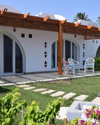 Private Vacation House at Domina Coral Bay