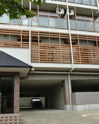 Backpackers Hotel NOOSA JAPAN in Takatsuki Tonda