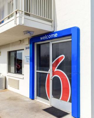 Motel 6-Redding, CA - Central