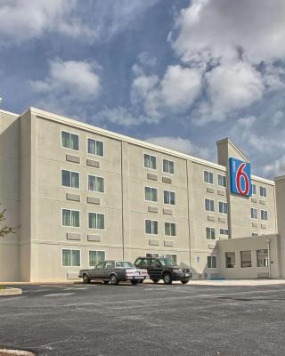 Motel 6-York, PA - North