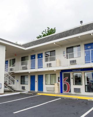 Motel 6-Seattle, WA - Airport