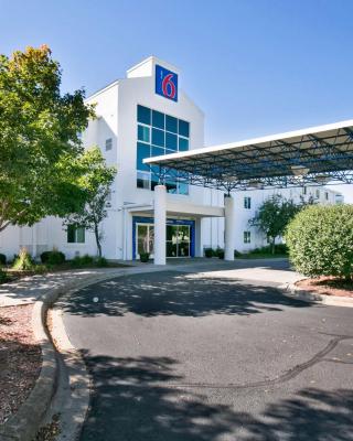 Motel 6-Brooklyn Center, MN - Minneapolis