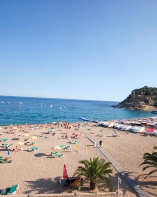 Lets Holidays Tossa de Mar Beach Apartment