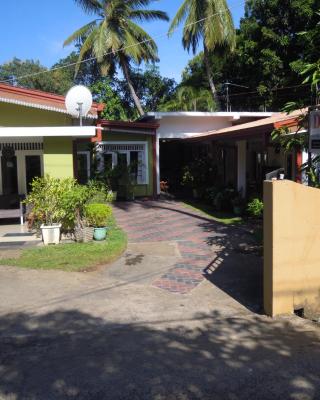 Devi Tourist Home