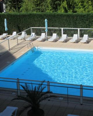 Appartement Golf et Nivelle avec piscine et parking