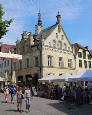 Tallinn City Apartments - Town Hall Square