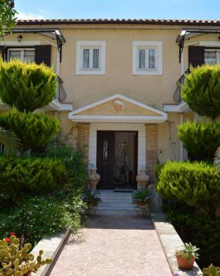 Christoforos Apartments