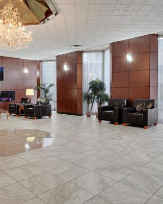 Travelodge by Wyndham Lloydminster