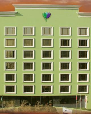 فندق ريف الملز الدولي بإدارة العزمي