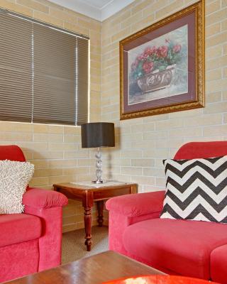 Murray Street Apartments