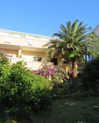 Apartments Palma Novalja