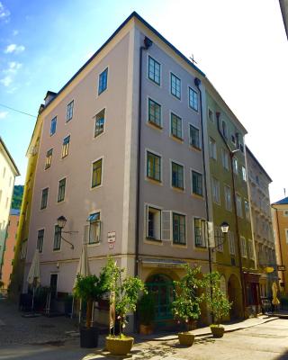 Guesthouse Mozart - Apartment House