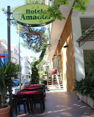 Hotel Amados
